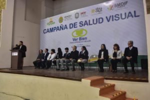 ENTREGA DE LENTES EN PEROTE (1)