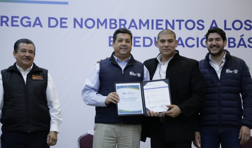 TAM-014-2019.-Otorga-Gobernador-basificación-a-maestros-de-inglés-en-educación-básica-3-850x500