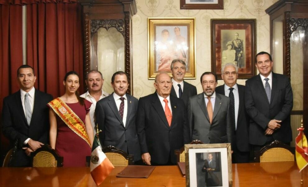 PRESENTACIÓN DE CÓNSUL (1)