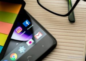 Facebook-Instagram-700x500