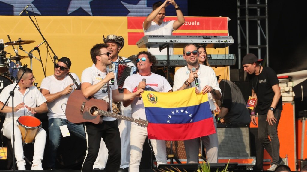aid live