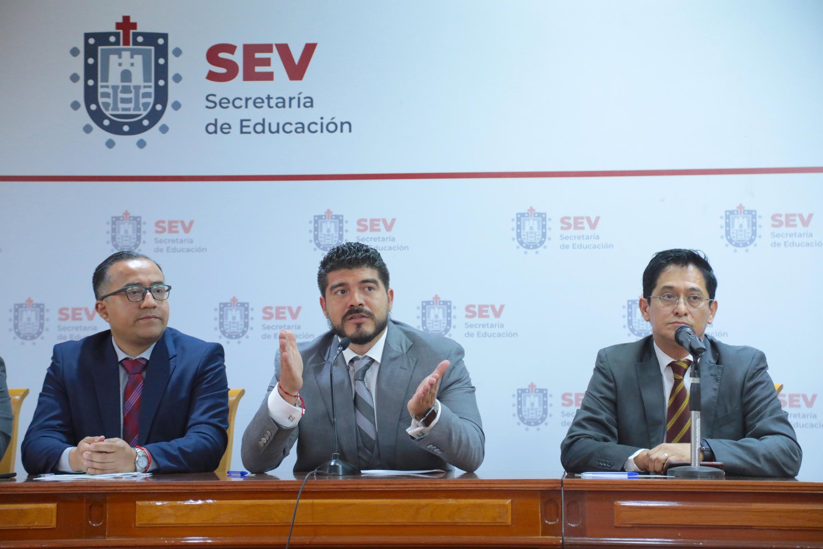 AVIADORES EN COBAEV (2)