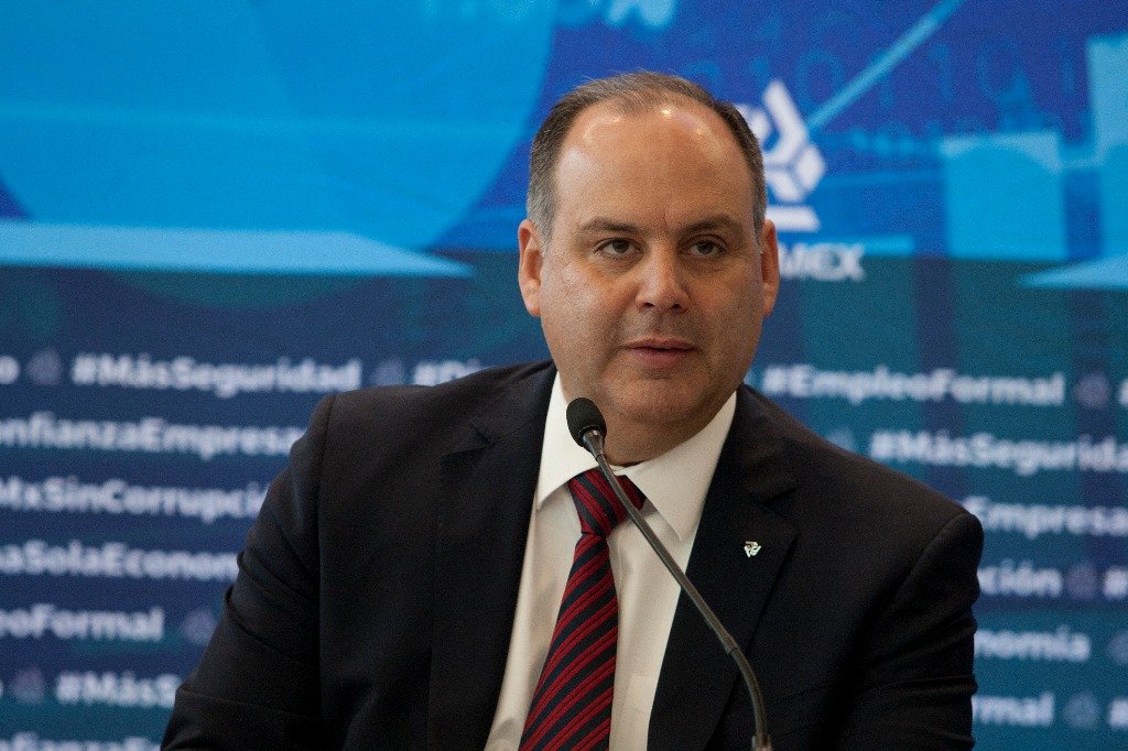 Gustavo de Hoyos Walther