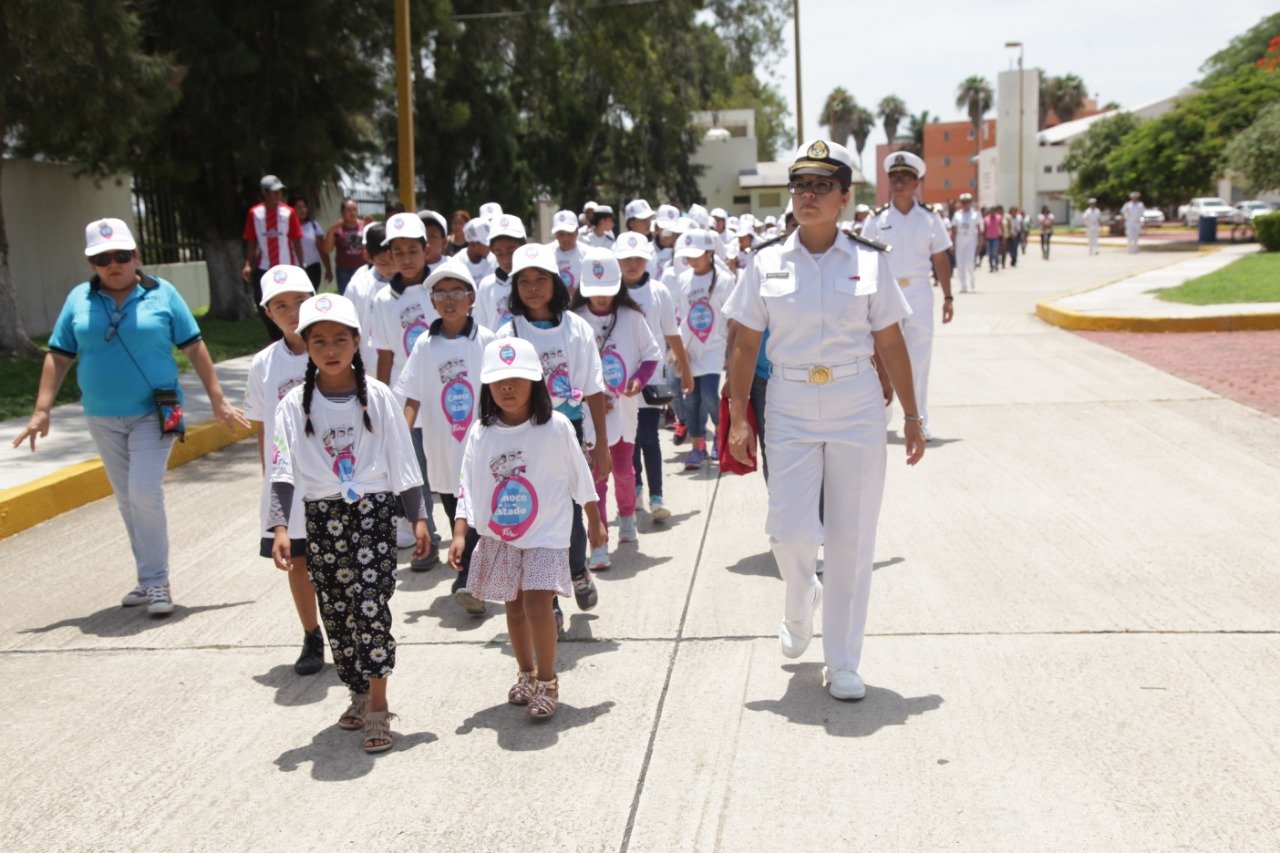 DIF-063-2019.-Niñas y niños de comunidades rurales conocen la playa gracias al programa “Conoce Tu Estado” (4)