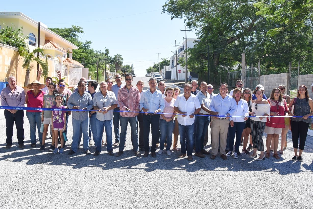 Moderniza Chucho Nader Importante Avenida de la Colonia El Charro