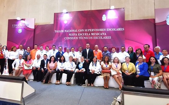 SET-144-2019.-Participan-maestros-de-educación-básica-en-Reunión-Nacional-1