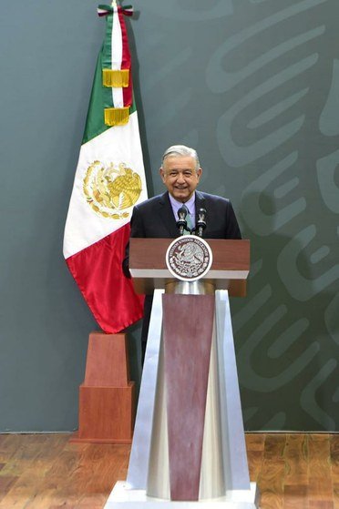 Llama AMLO a no dejarse intimidar por delincuencia en el país
