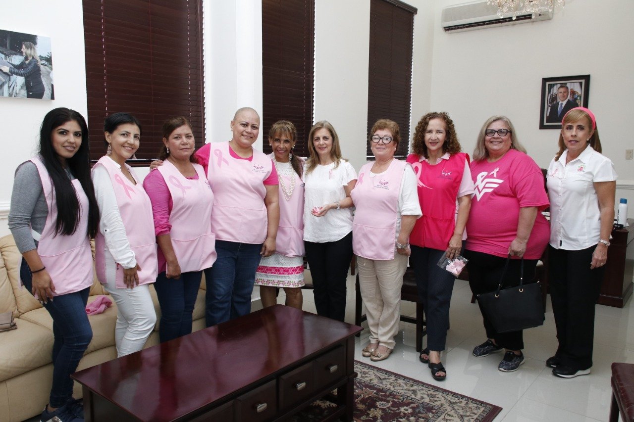 Tampico se Pinta de Rosa para Prevenir el Cáncer de Mama