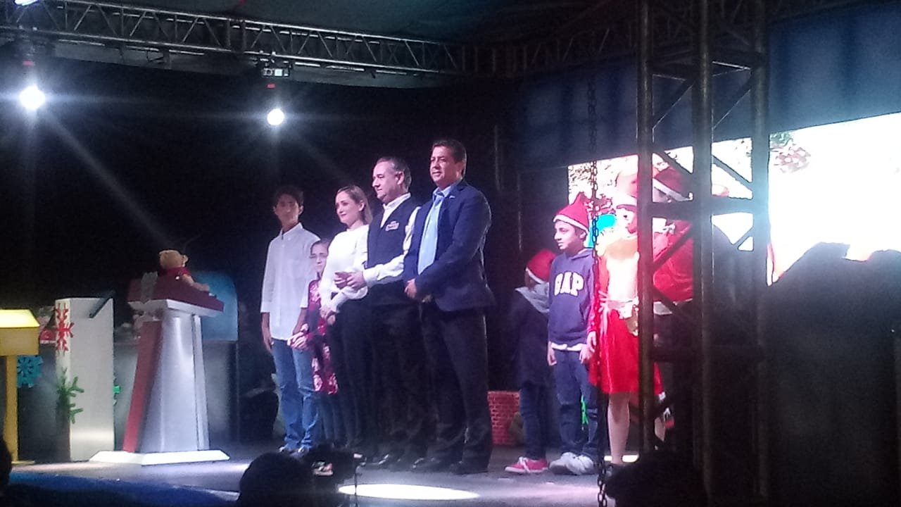 cabeza de vaca en madero