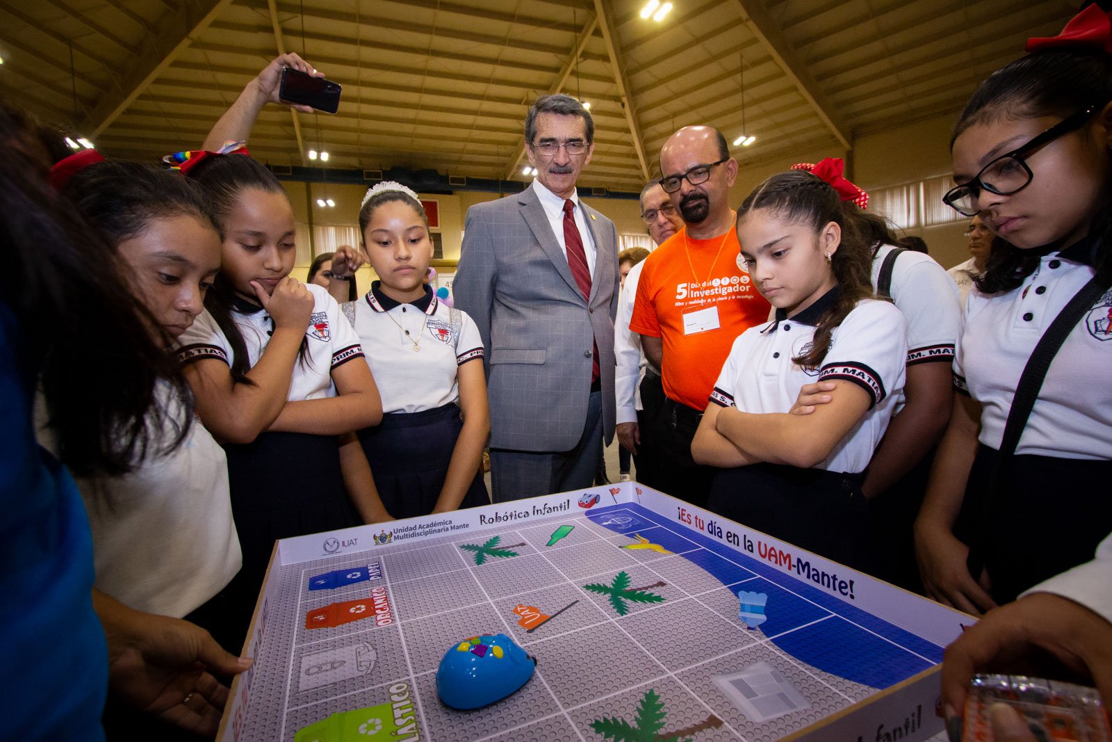 foto 1 Dr. Felipe González