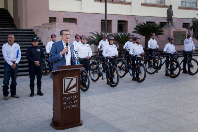 110108-contribuye-uat-en-acciones-de-beneficio-para-cd-victoria