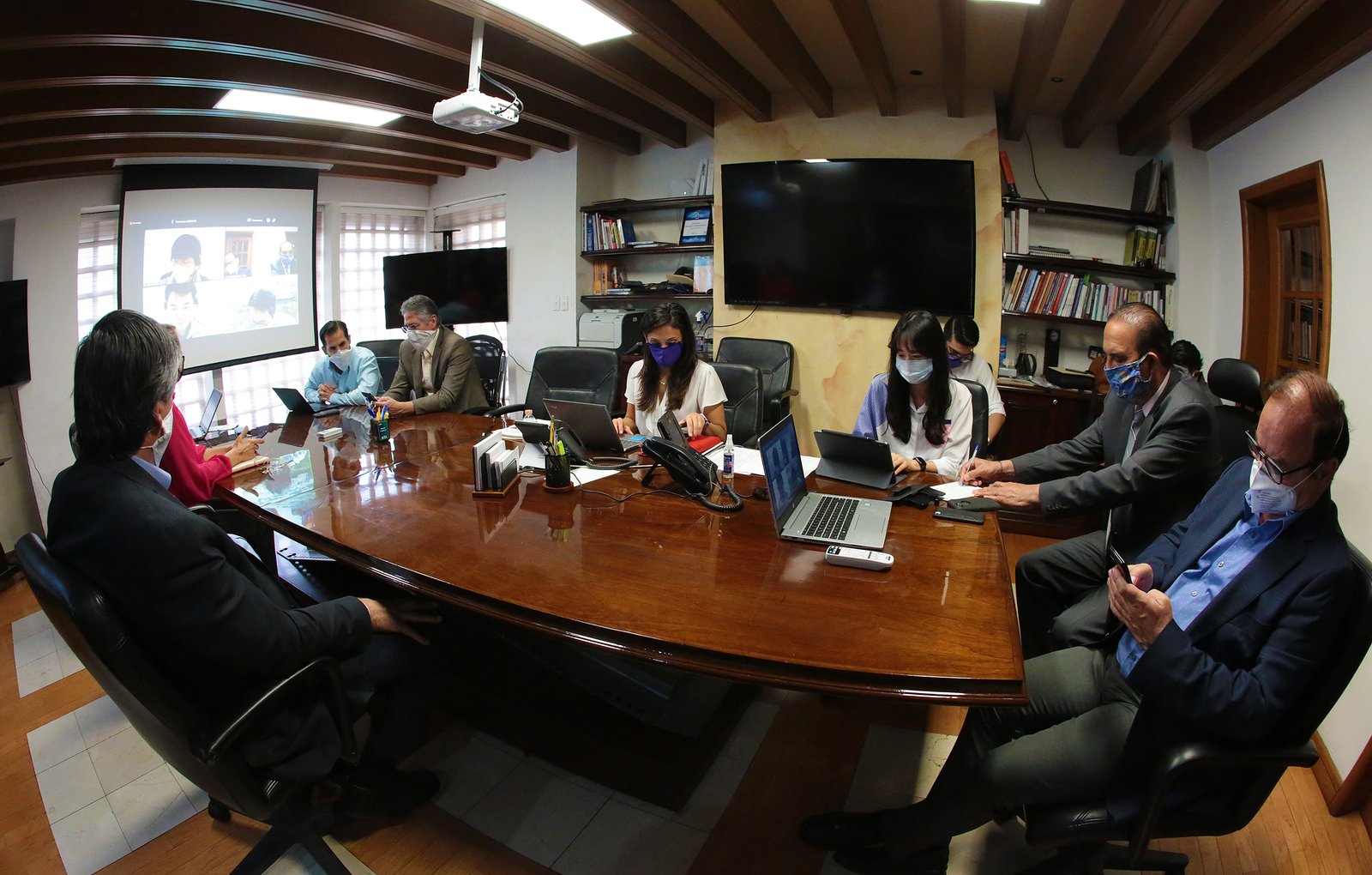 interactivo_korea01_0