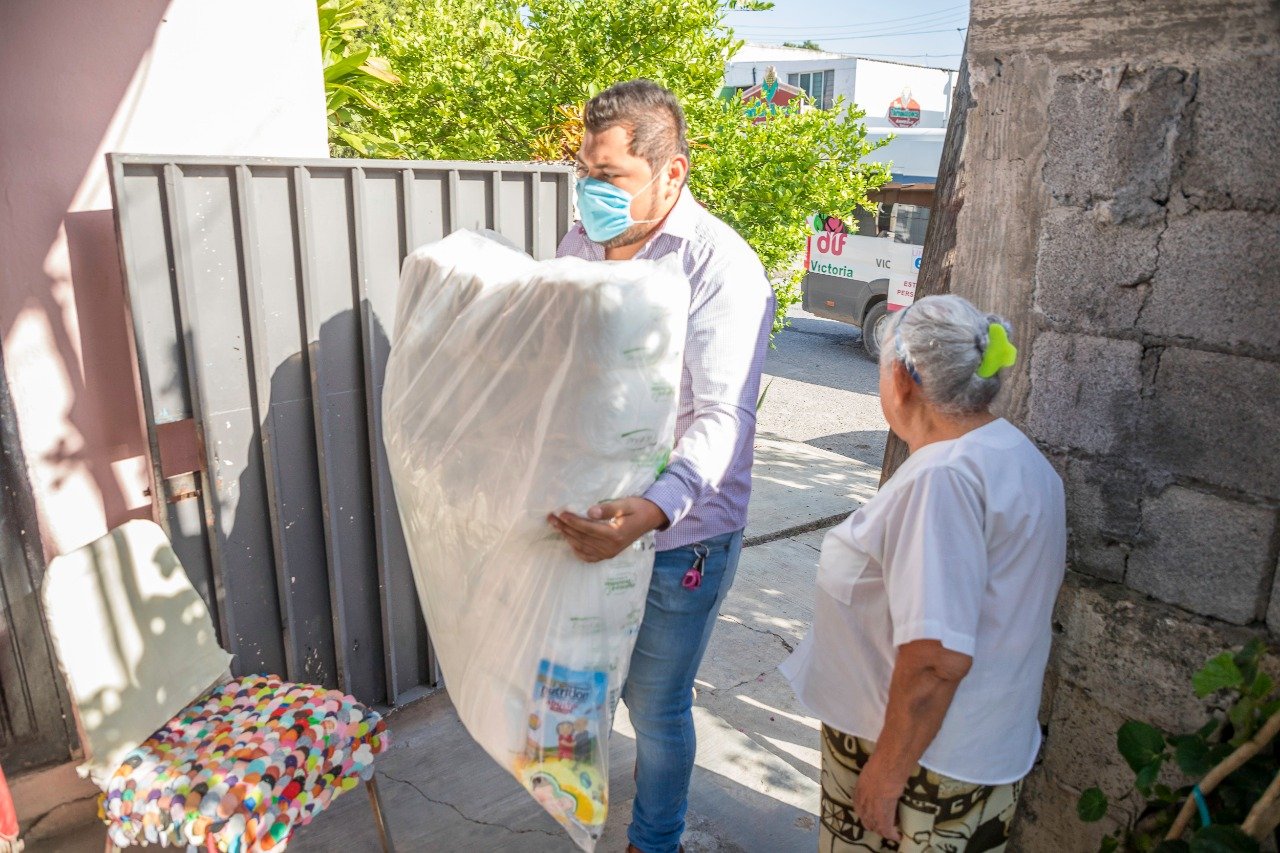 DIF-042-2020.-Lleva-DIF-Tamaulipas-dotaciones-“Sin-Límites”-a-personas-con-discapacidad-5