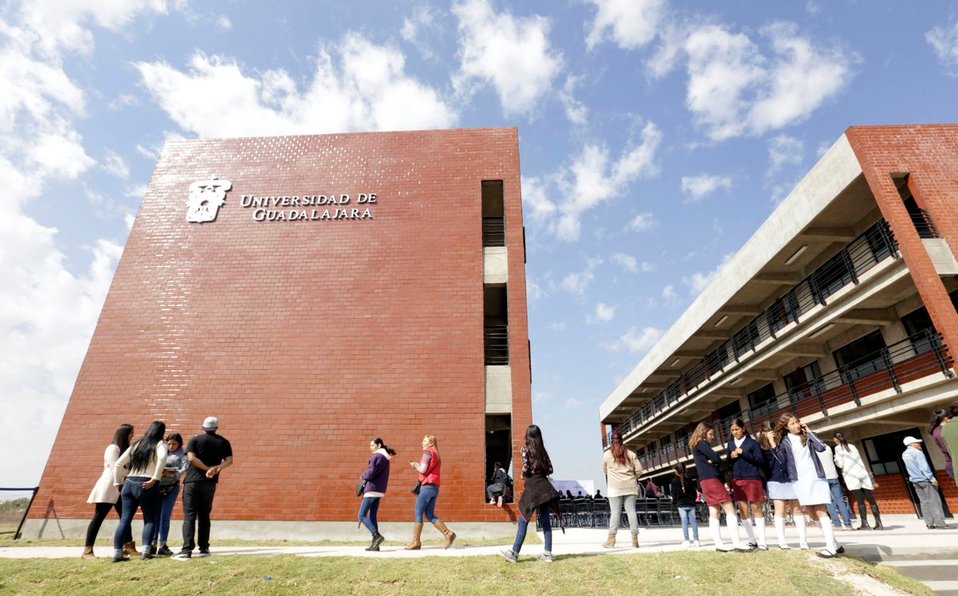 preparatoria-san-jose-valle-tomada