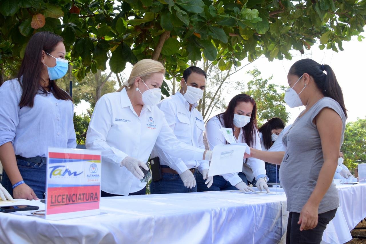 4WhatsApp Image 2020-09-21 at 12.26.03