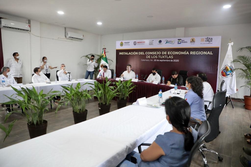 CULMINA INSTALACIÓN DE CONSEJOS DE ECONOMÍA REGIONAL (4)