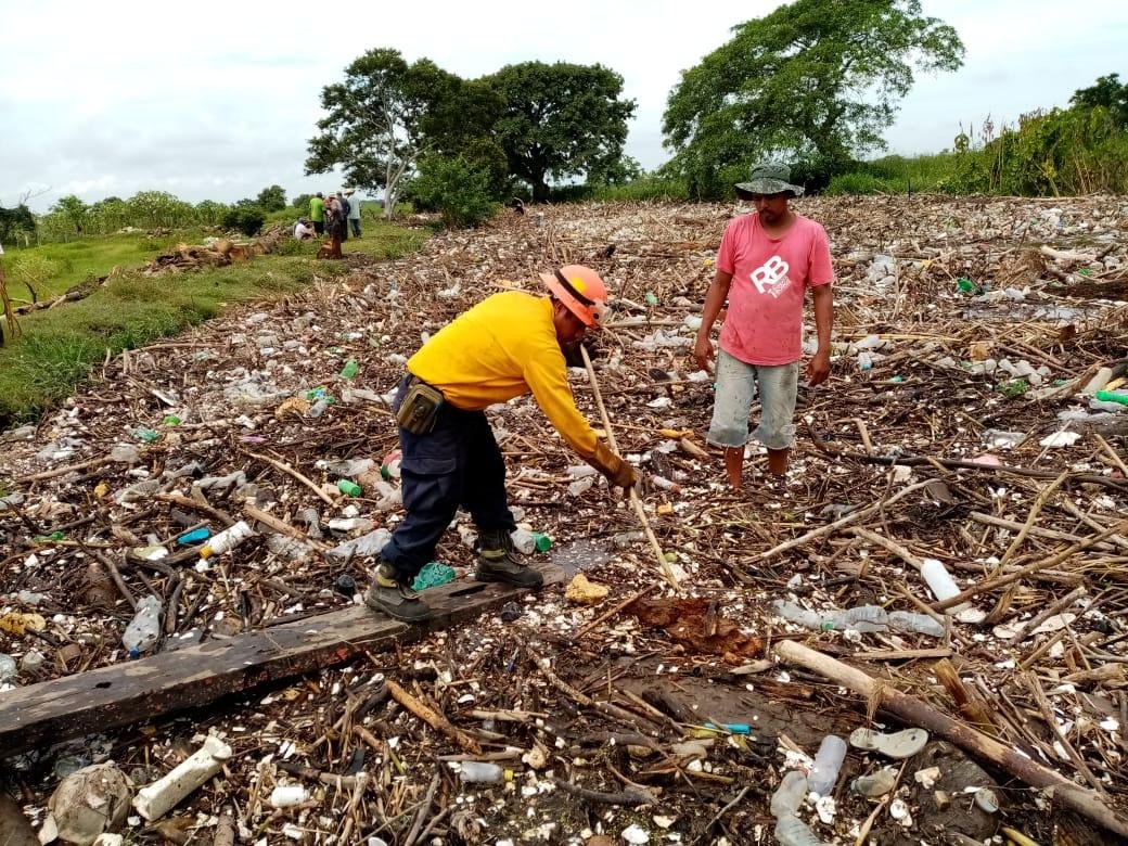 LIMPIEZA DEL RÍO BLANCO (2)