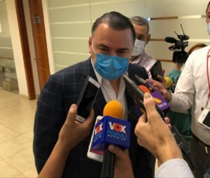 GERARDO PEÑA FLORES