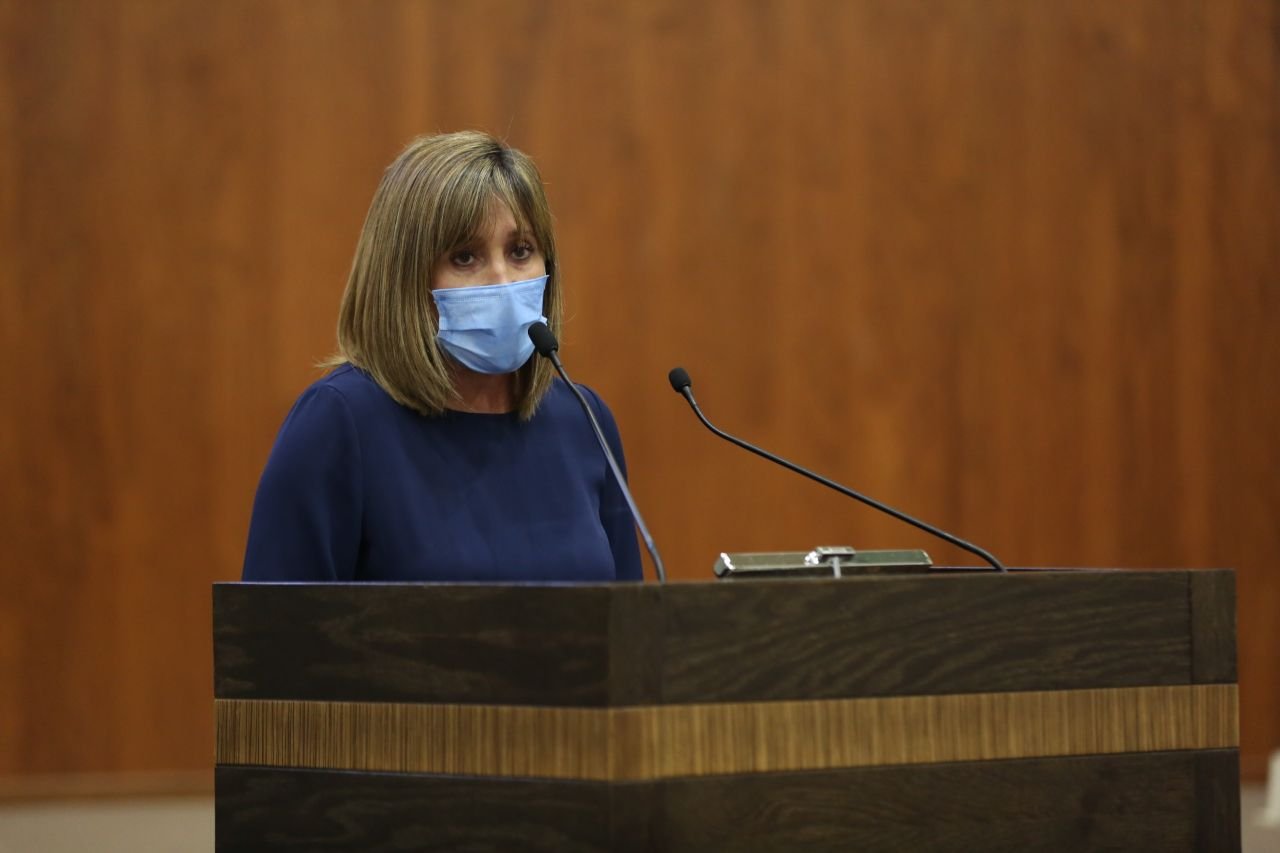 photo5021976552384080380