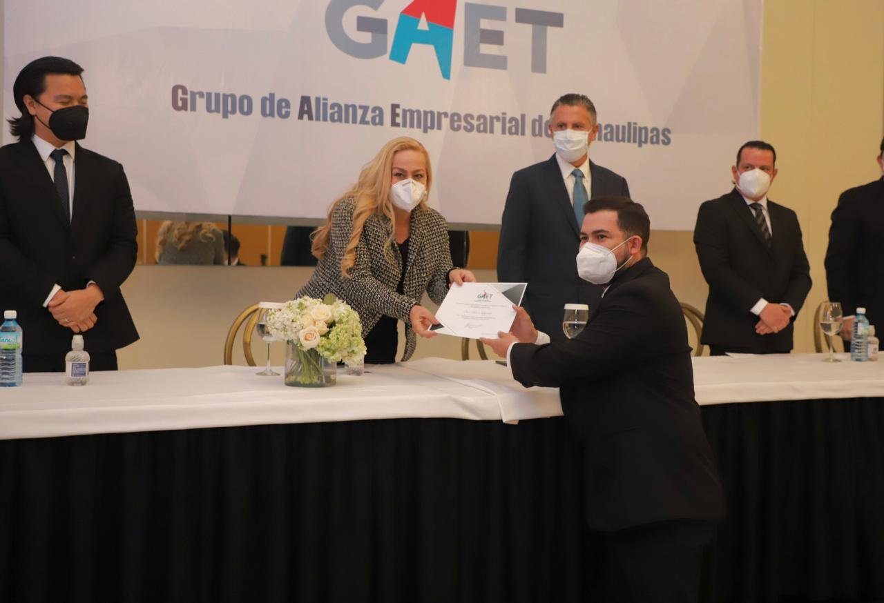 4WhatsApp Image 2020-12-04 at 15.06.23