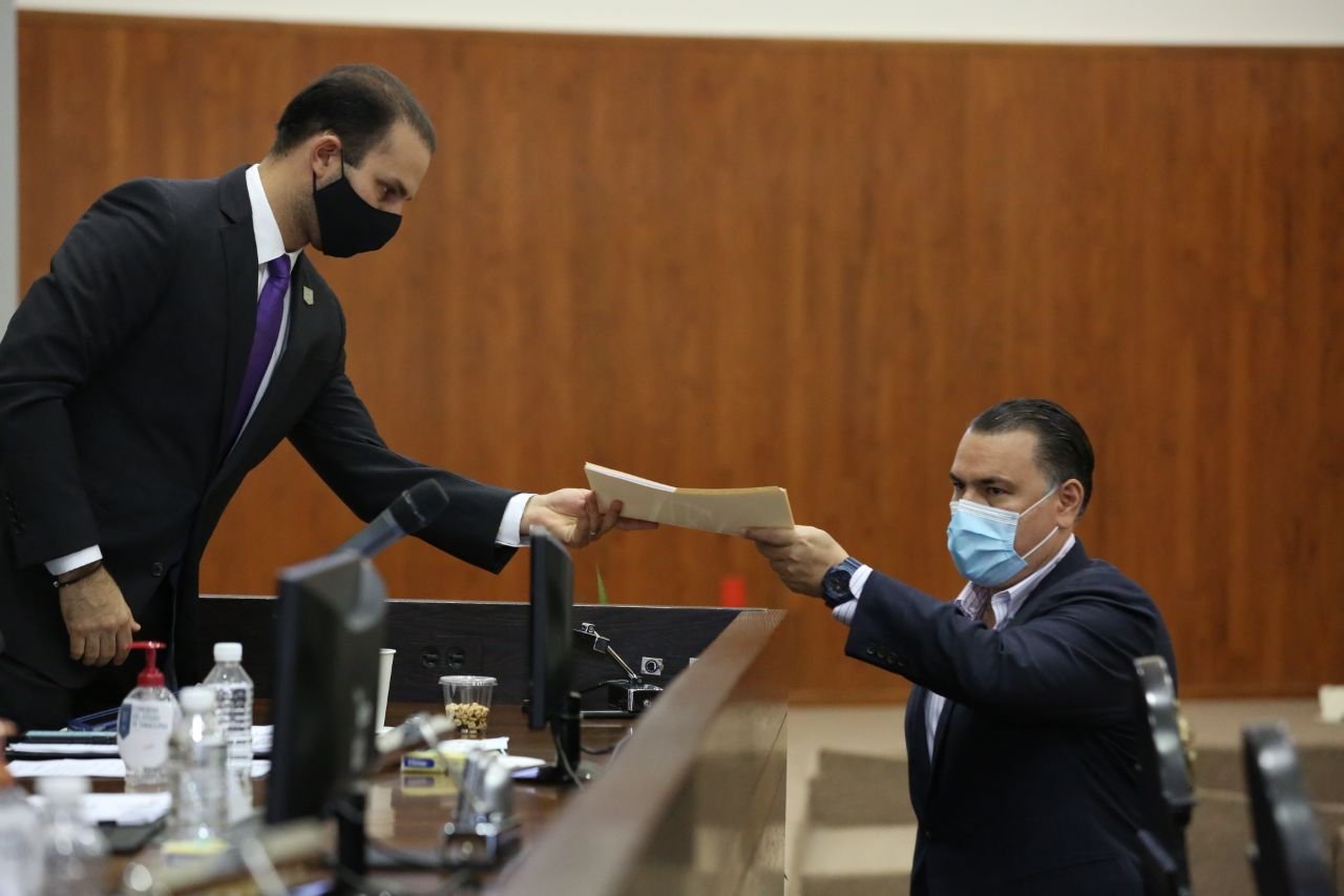 Diputado Gerardo Peña