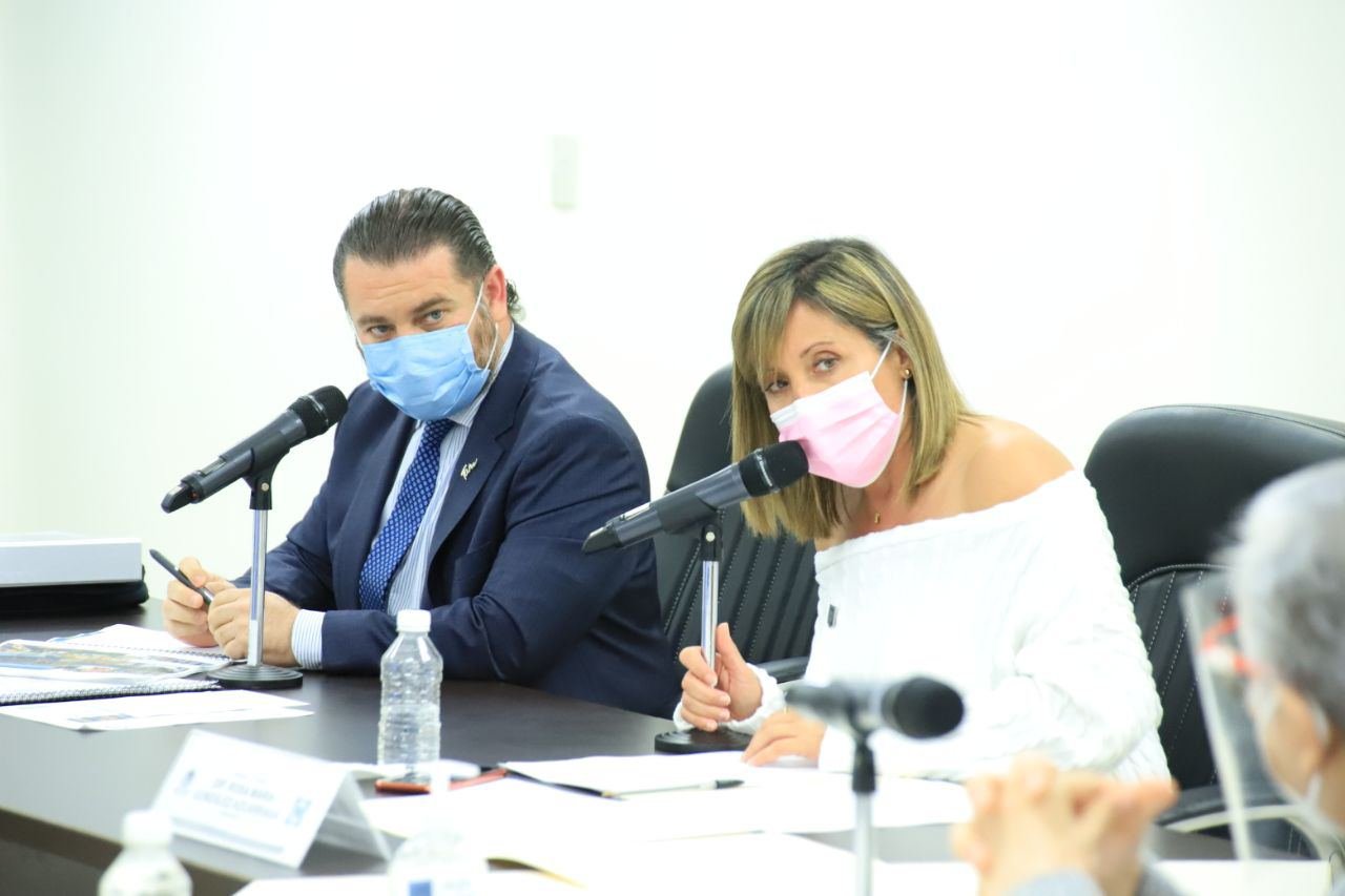 photo5080146708972808413