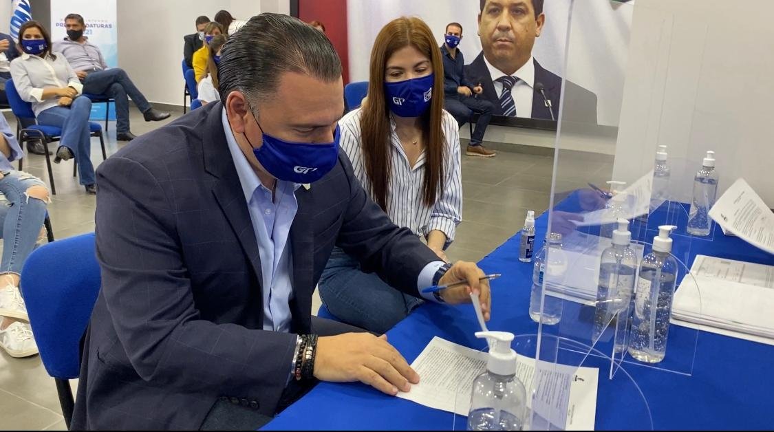 GERARDO PEÑA
