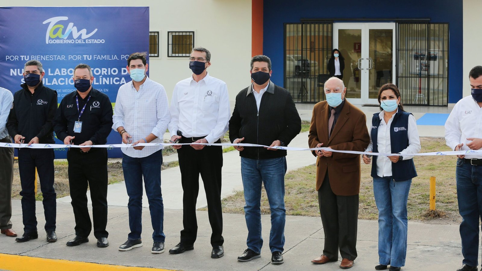 TAM-023-2021.-Francisco Cabeza de Vaca amplía y mejora infraestructura de salud en Tamaulipas (5)