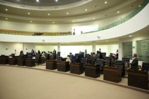 photo4981386444262189474