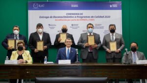 foto 2 entrega de acreditaciones 18 03 202