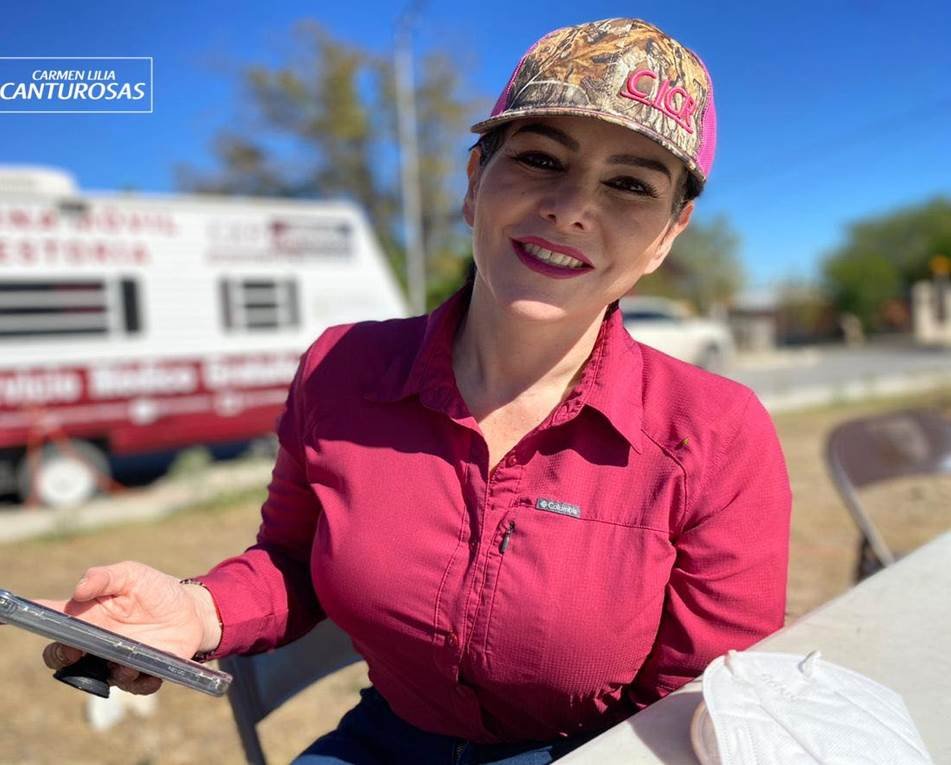 CARMEN LILIA CANTUROSAS 22...