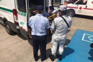 mujer con 2 vacunas covid altamira