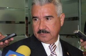 FELIPE GARZA NARVÁEZ