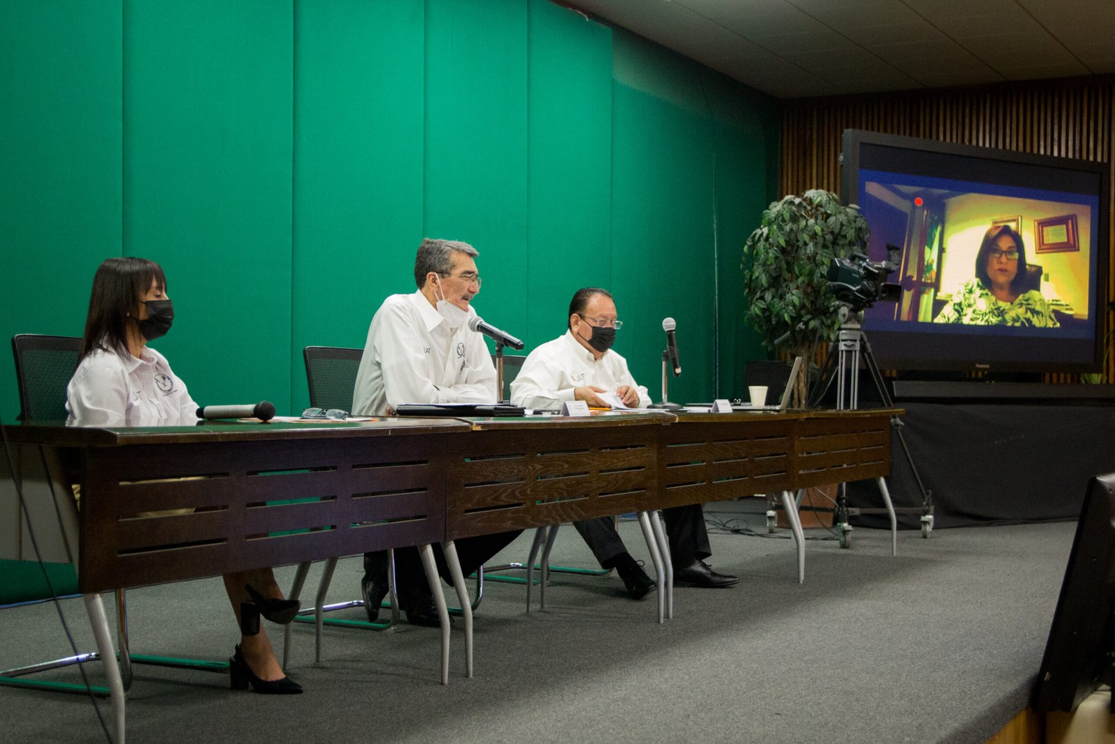 foto 2 reunión de directores 06 07 2021