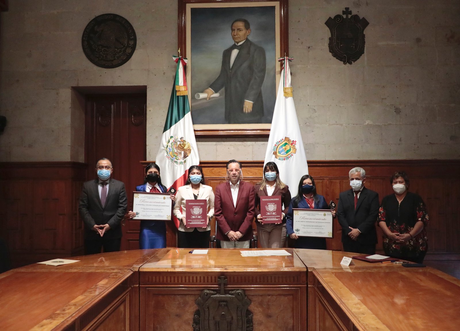 RECONOCIMIENTOS A ALUMNAS DEL ITESCO (2)