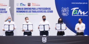 TAM-138-2021.-Cumple Francisco García Cabeza de Vaca a los trabajadores del Gobierno del Estado (3)