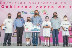 DIF-046-2021.-Lleva Gobierno del Estado y DIF Tamaulipas servicios y apoyos gratuitos a familias de Cruillas con Un Gobierno Cerca de Ti (7)
