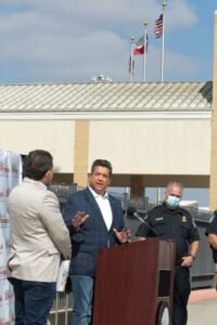 TAM-013-2022.-Anuncia Gobernador Cabeza de Vaca nueva campaña de vacunación transfronteriza para trabajadores esenciales y de la industria maquiladora (6)