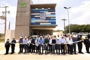 b239c043-b3ac-4fd3-ad70-545eaffc6a85