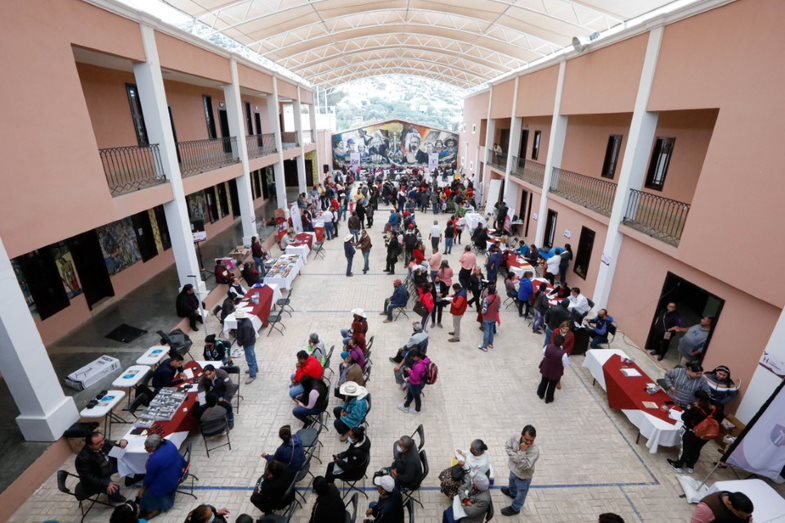 c737e0bd-eadf-4112-99de-5bb7000a494e