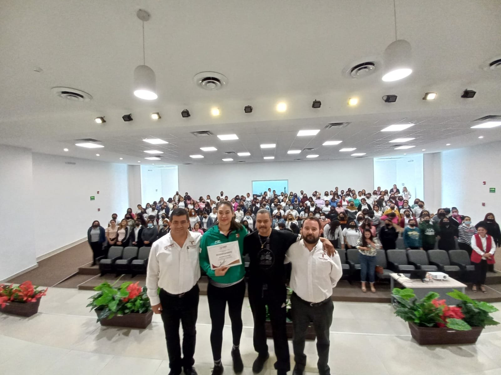 USJ-012-2023.- Imparte conferencia la boxeadora tamaulipeca Ana Salas, seleccionada nacional y ejemplo de vida (1)