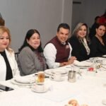 Reconoce alcalde de Victoria a mujeres periodistas y comparte planes estratégicos para la ciudad