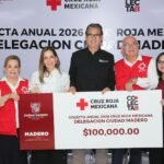 Erasmo y Dunia se suma con donativo a labor humanista de Cruz Roja