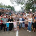 Inaugura Mónica Villarreal décima calle en una semana