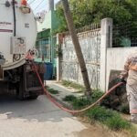 Refuerza COMAPA Altamira limpieza de drenaje en colonias para evitar escurrimientos