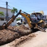 Rehabilitan línea general de drenaje en colonia Ampliación Unidad Nacional